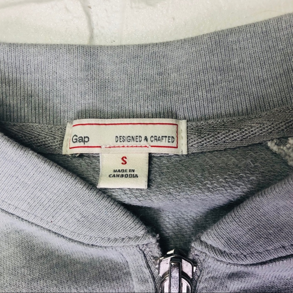 GAP Gray and White Eyelet Sleeve Zip-Up Jacket - Picture 5 of 8